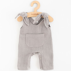 NEW BABY Dojčenské mušelínové zahradníčky New Baby Comfort clothes sivá