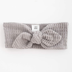 NEW BABY Dojčenská mušelínová čelenka New Baby Comfort clothes sivá